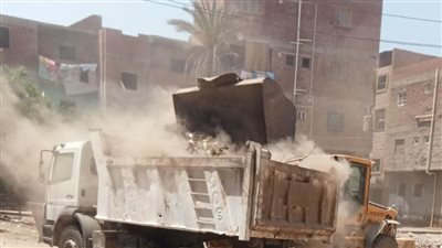 حملات رقابية وخدمية وأعمال للنظافة ورفع المخلفات بأهناسيا