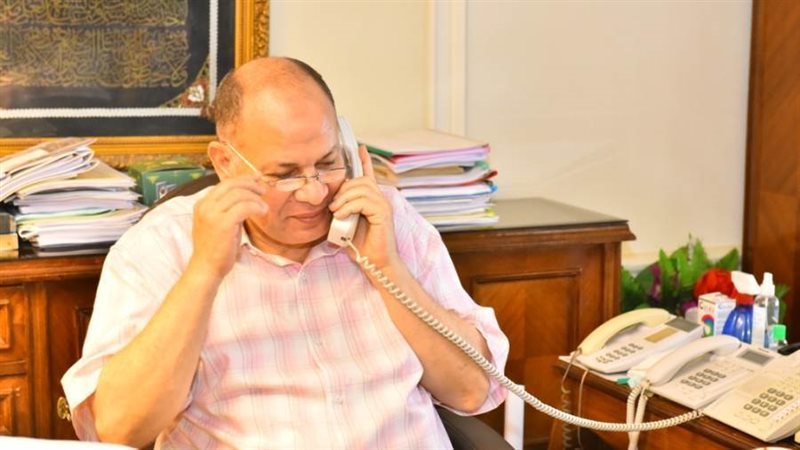 محافظ أسيوط خلال