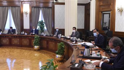 رئيس الوزراء يُتابع موقف تطبيق منظومة التأمين الصحي الشامل