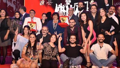 وزيرة الثقافة تسلم جوائز الدورة الـ15 من المهرجان القومي للمسرح