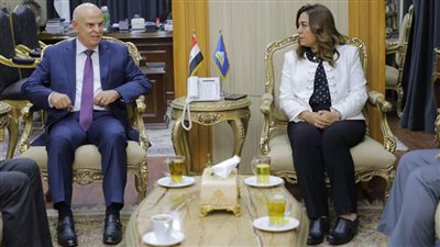 مستشار رئيس الجمهورية يتابع الموقف التنفيذي لمشروعات مبادرة 