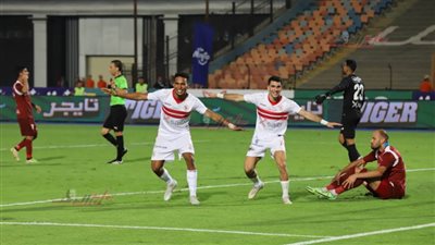 الزمالك يتقدم بهدفي الجزيري وزيزو في الشوط الأول أمام المقاصة.. صور