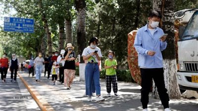 الصين تسجل 1094 إصابة جديدة بفيروس كورونا