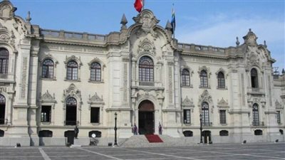 بيرو.. تفتيش القصر الرئاسي بحثا عن شقيقة زوجة الرئيس