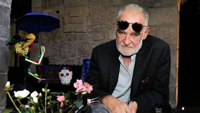 مهرجان القاهرة السينمائي يكرم المخرج المجري بيلا تار