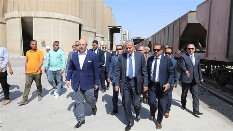 وزير التموين فى بنى