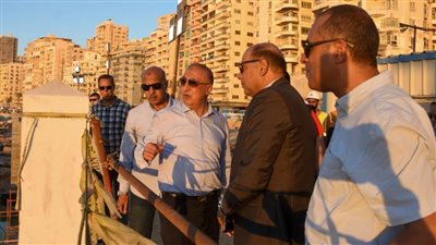 محافظ الإسكندرية يتابع معدلات إنجاز مشروع إنشاء نفق وكباري شارع 45