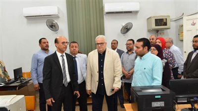 جامعة أسيوط تخصيص 103 أجهزة كمبيوتر لطلاب الثانوية العامة لتسجيل رغبات التنسيق (صور) 