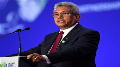 الرئيس السريلانكي السابق جوتابايا راجاباكسا يغادر سنغافورة