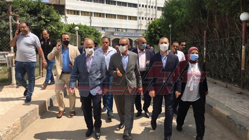 زيارة المحافظ للمستشفى