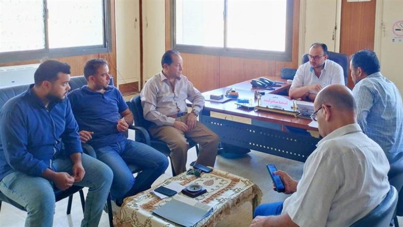 المسؤلين خلال الاجتماع