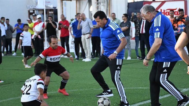 د. أشرف صبحى