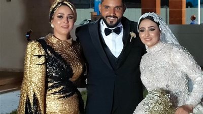 تهنئة بالزفاف للعروسين 