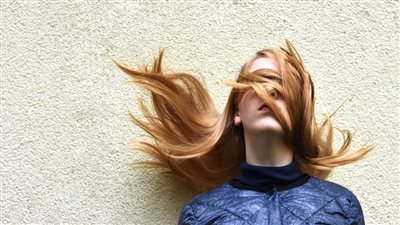 تجربة علمية واعدة من جلد الخنزير تمنح الأمل لضعاف البصر