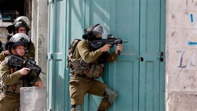 إصابة شابين فلسطينيين برصاص الاحتلال في الضفة الغربية