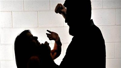 زوج يؤدب زوجته بطريقة بشعة في الشرقية.. إليك التفاصيل