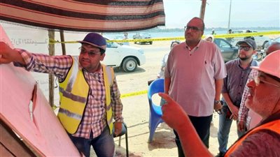 رئيسا مياه الشرب ومجلس ومدينة المنشأة بسوهاج يتفقدان مشروعي صرف صحي السماكين وأولاد حمزة