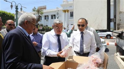 تخصيص 47 طنًا و810 كيلو لحوم لتوزيعها على الأسر المستحقة بالمنيا 