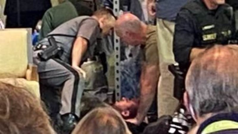 رشدي أثناء نقله