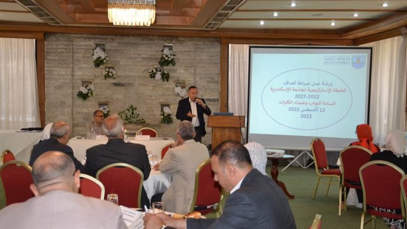 دكتور عبد العزيز