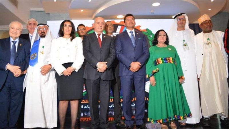 ملتقى الشباب العربي