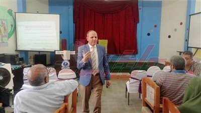 عبدالله يتفقد فعاليات البرنامج التدريبي بكفر الشيخ