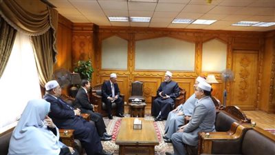 وكيل الأزهر يستقبل وفدًا ماليزيًا لبحث سبل التعاون المشترك