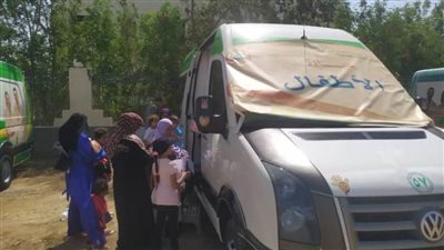 الكشف على ٣٩٣ مواطنًا في قافلة مجانية ضمن 