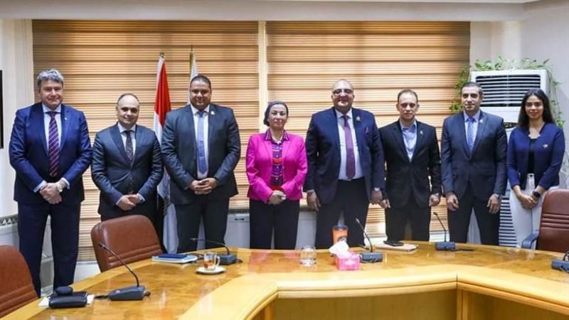 وفد التنسيقية ووزيرة