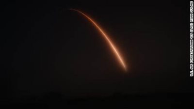 القوات الجوية الأمريكية تختبر صاروخًا طويل المدى ذي قدرة نووية