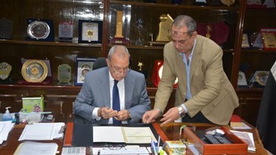 محافظ القليوبية يعتمد نتيجة الدور الثاني للشهادة الإعدادية 