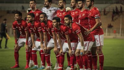 نجوم الكرة يتفقون: الأهلي في مساره الصحيح