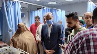 محافظ القليوبية يتفقد أحوال ضحايا انهيار سور أرض في بنها