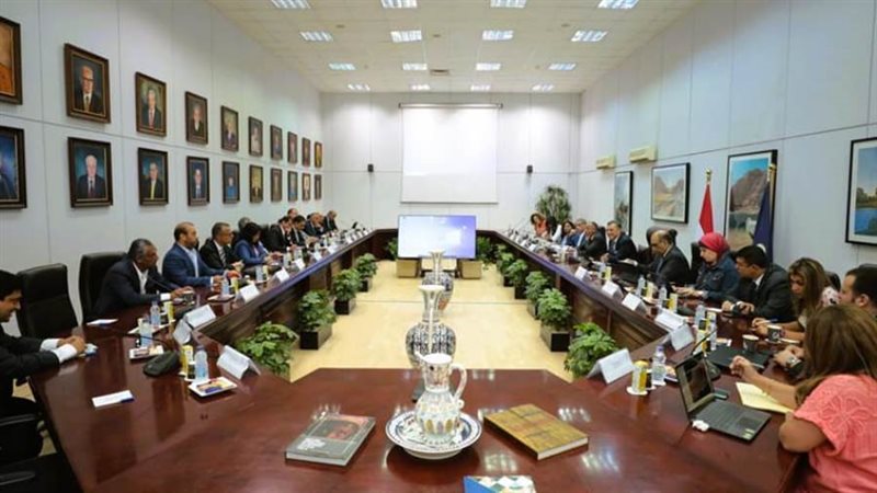 خلال اللقاء