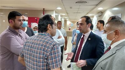زيارة مفاجئة من قيادات الرعاية الصحية لمجمع الإسماعيلية الطبي