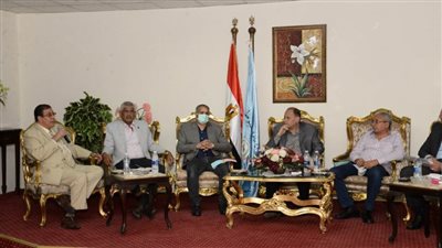 محافظ أسيوط يواصل لقاءاته الدورية بأعضاء مجلسي النواب والشيوخ لاستعراض المخططات الاستراتيجية للمراكز والأحياء