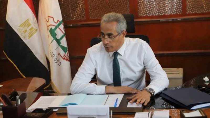 وزير القوى العاملة