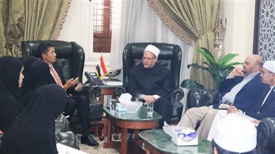 مفتي الجمهورية يستقبل سفير تايلاند بالقاهرة للاحتفاء بتخريج دفعة جديدة من الطلاب الوافدين