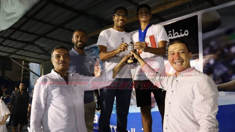 تسليم الميداليات