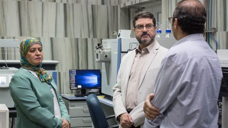 د. هند عبداللاه مع