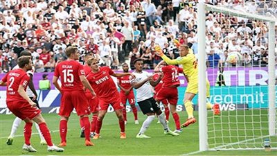 آينتراخت فرانكفورت يتعادل مع كولن 1-1 في الدوري الألماني