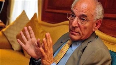 د. فاروق الباز يزف بشرى إلى الشعب المصري خلف 