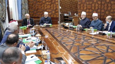 المجلس الأعلى للأزهر يقدم التهنئة للدكتور رضا حجازي بمناسبة توليه التعليم