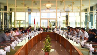 محافظ قنا يوجه بسرعة تقنين أوضاع الكنائس مع مراجعة إجراءات الحماية المدنية