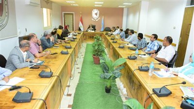 تحالف الوحدات ذات الطابع الخاص لإنشاء شركة جامعة سوهاج للاستشارات التنموية الشاملة 