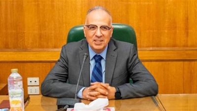 وزير الري يؤكد أهمية وضع محددات للسحب من الخزان الجوفي لضمان استدامته