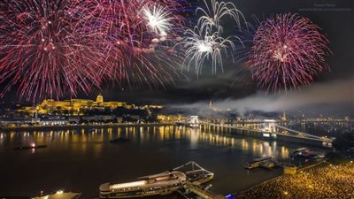 عاصفة تطيح برئيس هيئة الأرصاد الجوية المجري