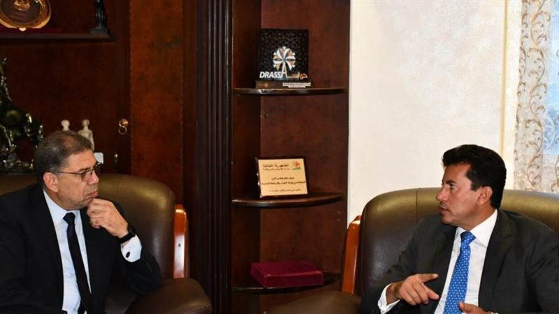 د. أشرف صبحي