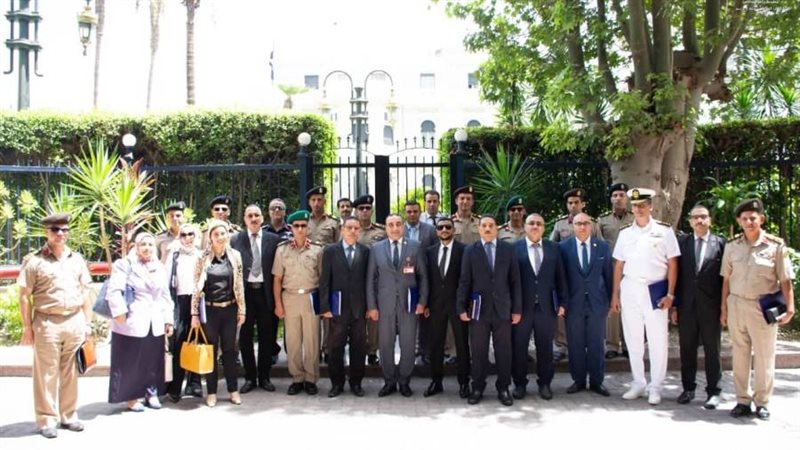 معلومات الوزراء يستقبل