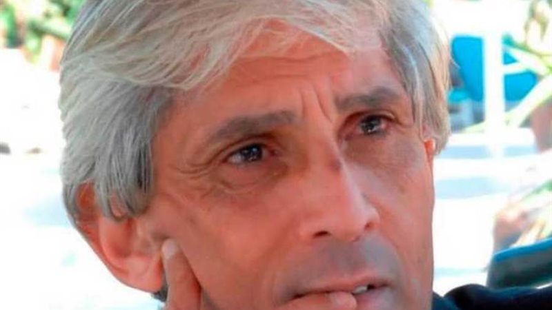 الكاتب الصحفى محمد